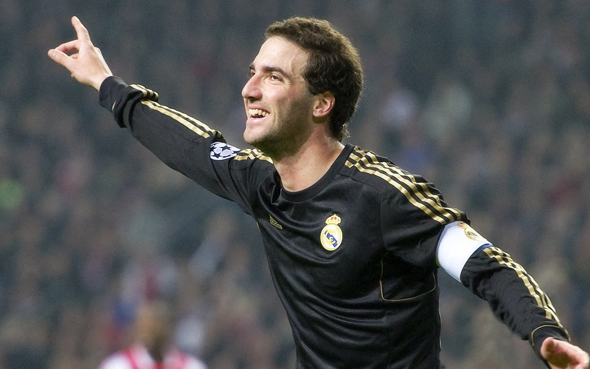 浓眉轰下生涯之夜，开拓者内外开花击溃山西